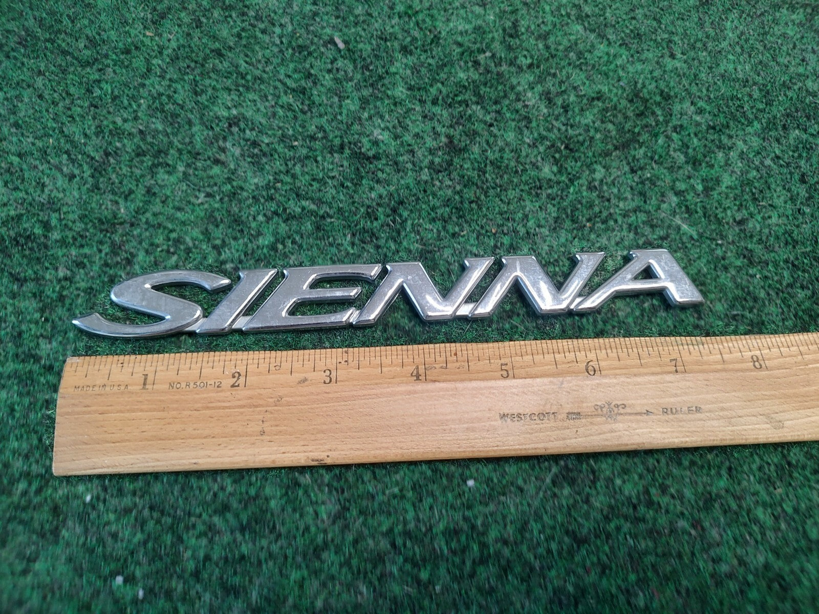 07 08 09 10 TOYOTA SIENNA  REAR LID GATE CHROME EMBLEM LOGO BADGE SIGN OEM 3S8