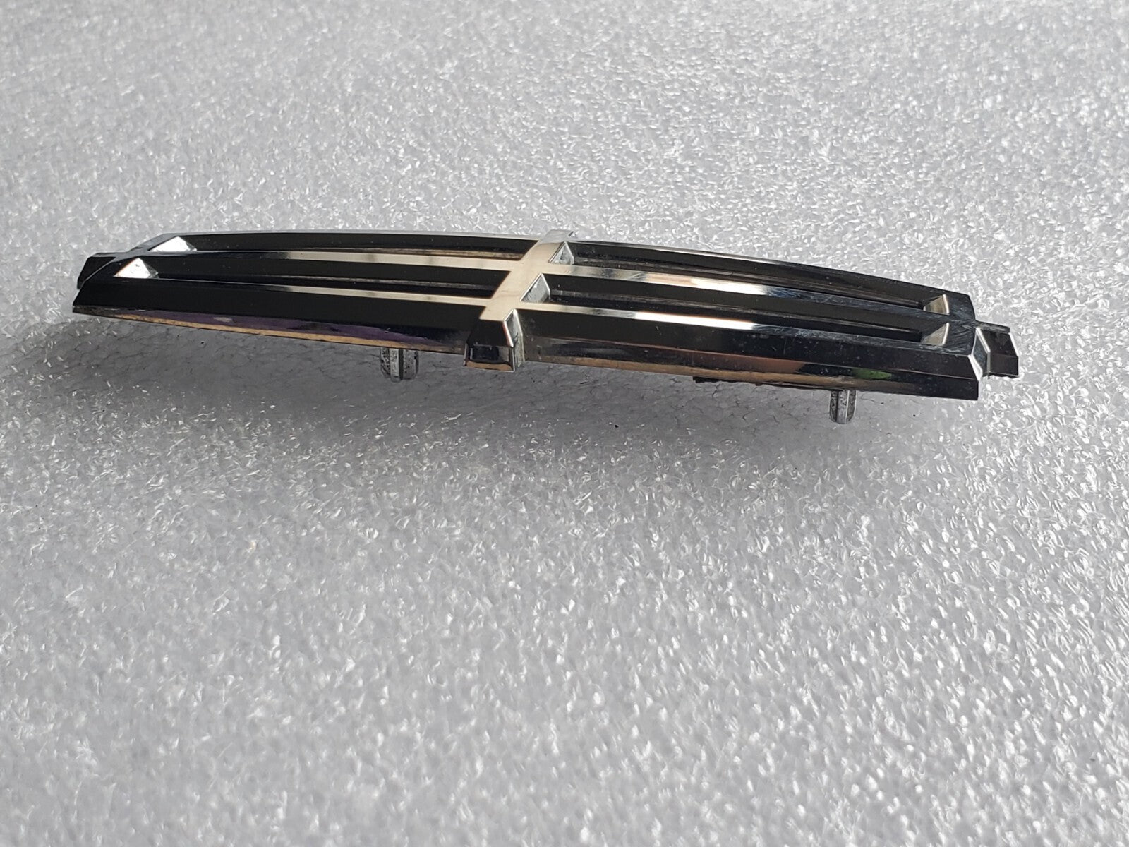 LINCOLN FENDER CHROME EMBLEM LOGO BADGE USED SIGN 8A13-16C144-AB OEM 2L1