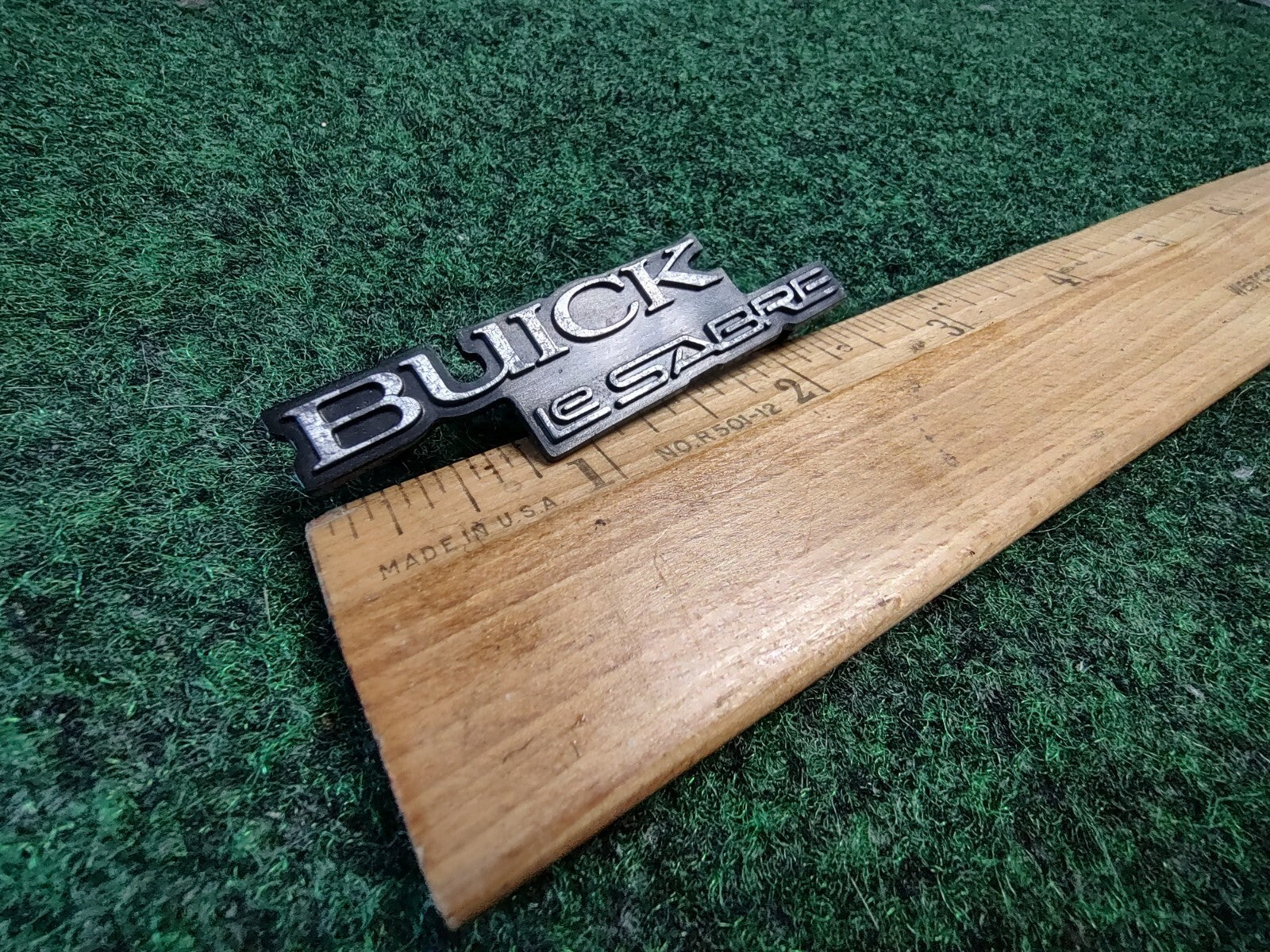 1992-99 Buick Lesabre Dash Dashboard Emblem Badge Logo Nameplate 8L4