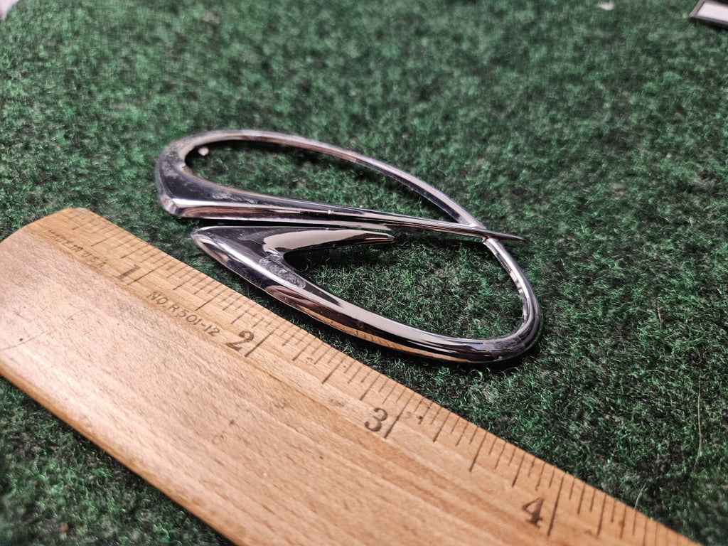 Vintage OLDSMOBILE Chrome EMBLEM SYMBOL BADGE OEM Nameplate Logo 4" 4S1