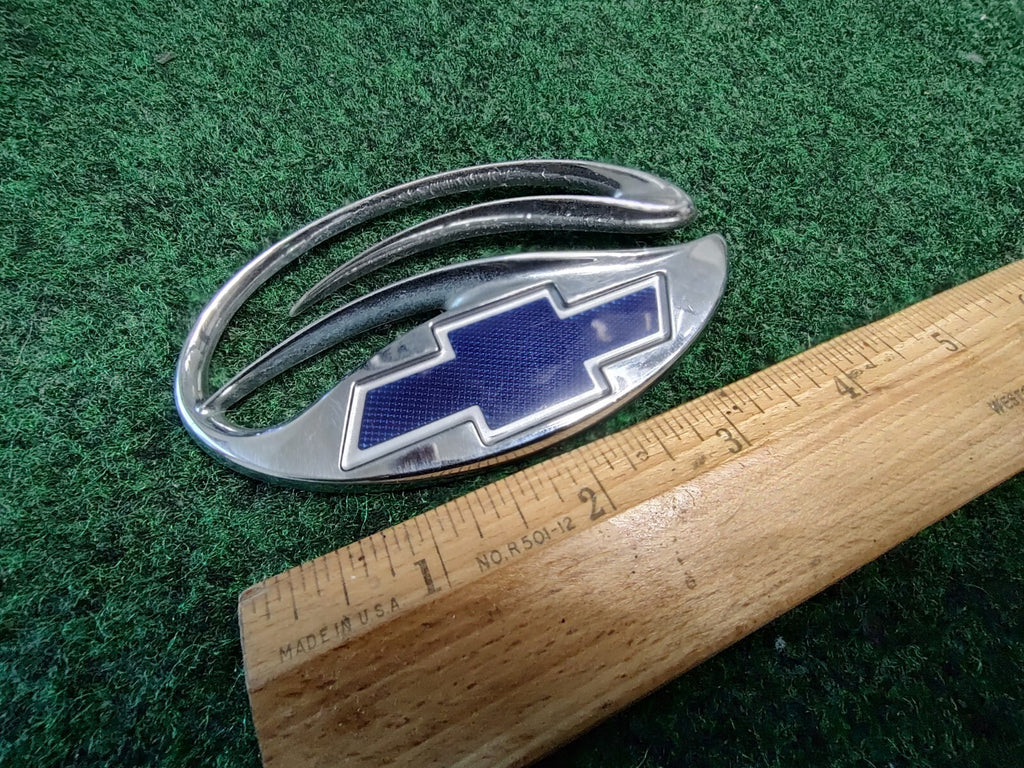 1997-2003 CHEVROLET MALIBU REAR LID EMBLEM LOGO BADGE SIGN 8L4