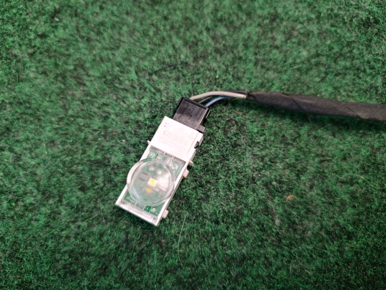 2014-2017 CADILLAC CTS Dome Courtesy Light Console Plug 1452142-1 OEM 1S3