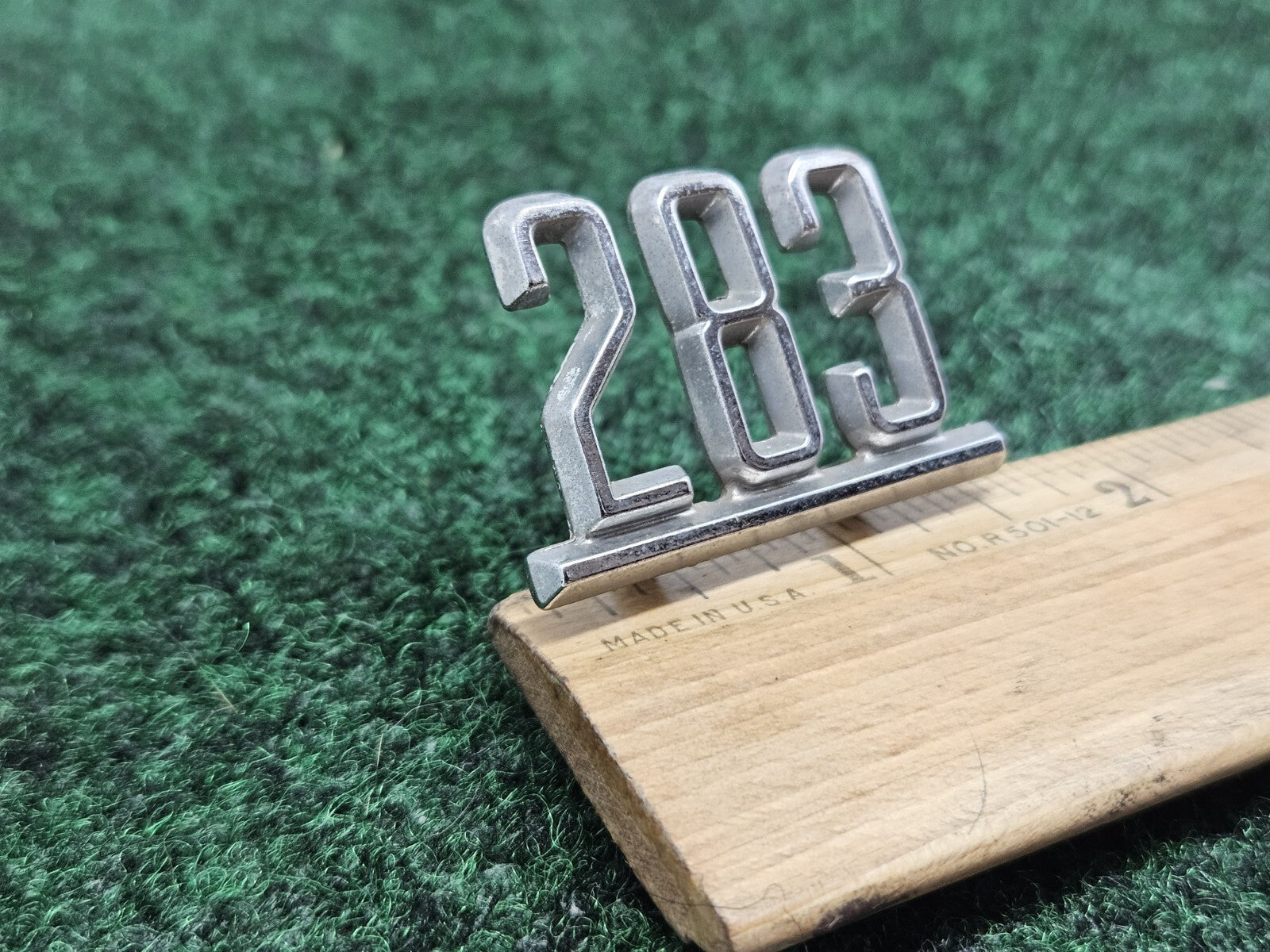 Vintage 1964-66 Chevy Impala Nova Chevelle Camaro "283" Emblem Metal 3863852 7S9