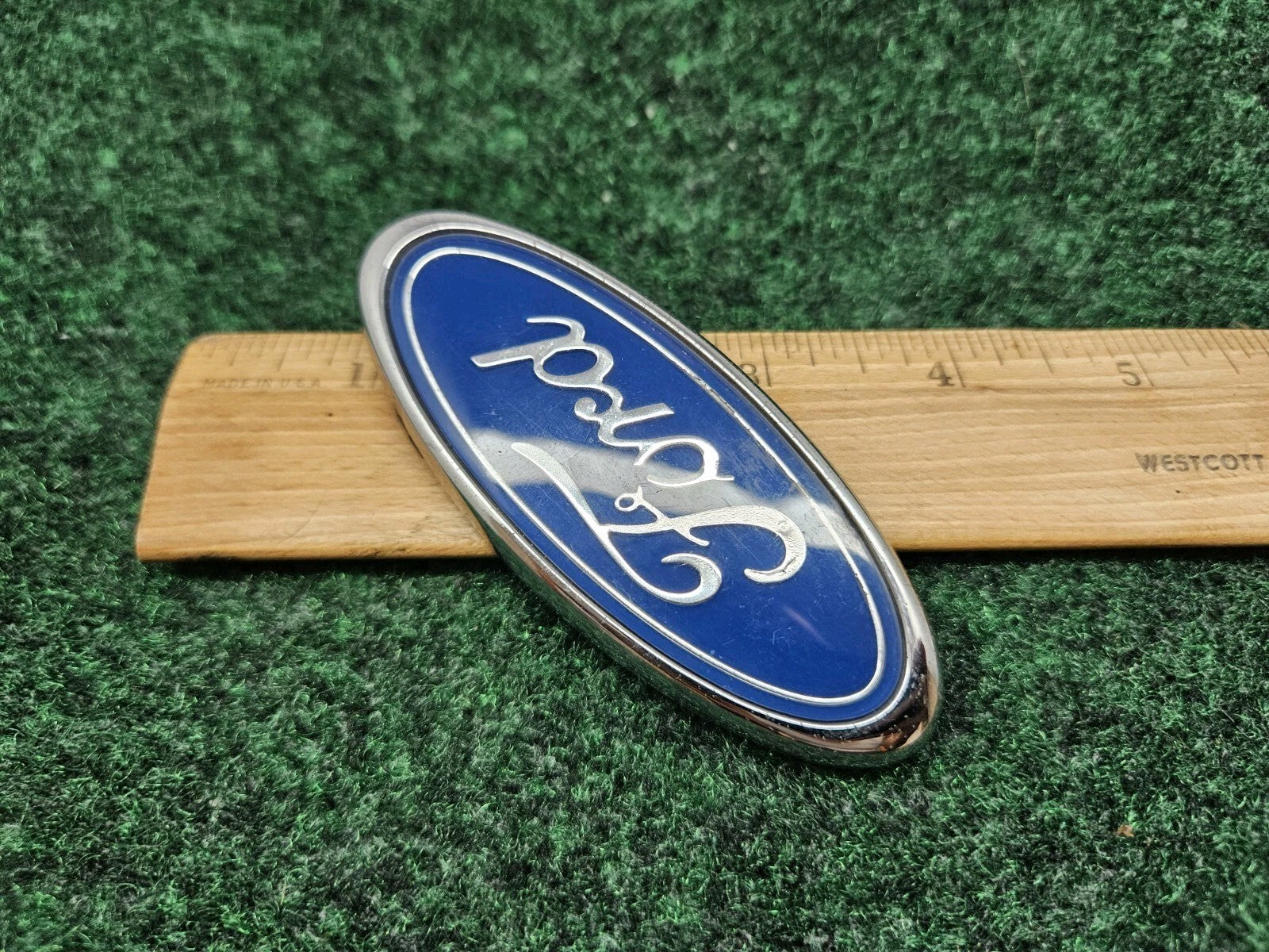 1994-2004 FORD MUSTANG REAR TRUNK LID EMBLEM BADGE ORNAMENT OVAL GL1