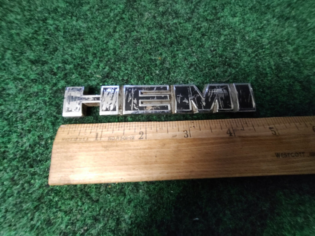 OEM 2006 - 2010 Dodge Magnum Charger HEMI Side Emblem Badge Logo 04806328AA 4S4