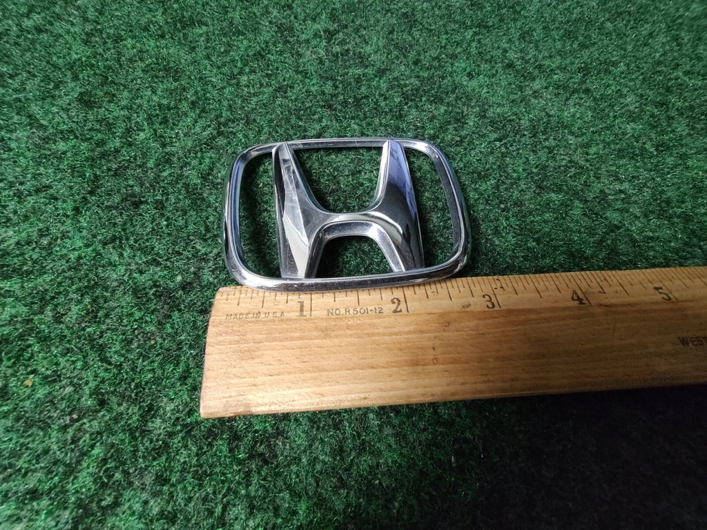 2006-2007 Honda Accord 4 Door Sedan Trunk Deck Lid Emblem 75701-SDA-A000 5S4