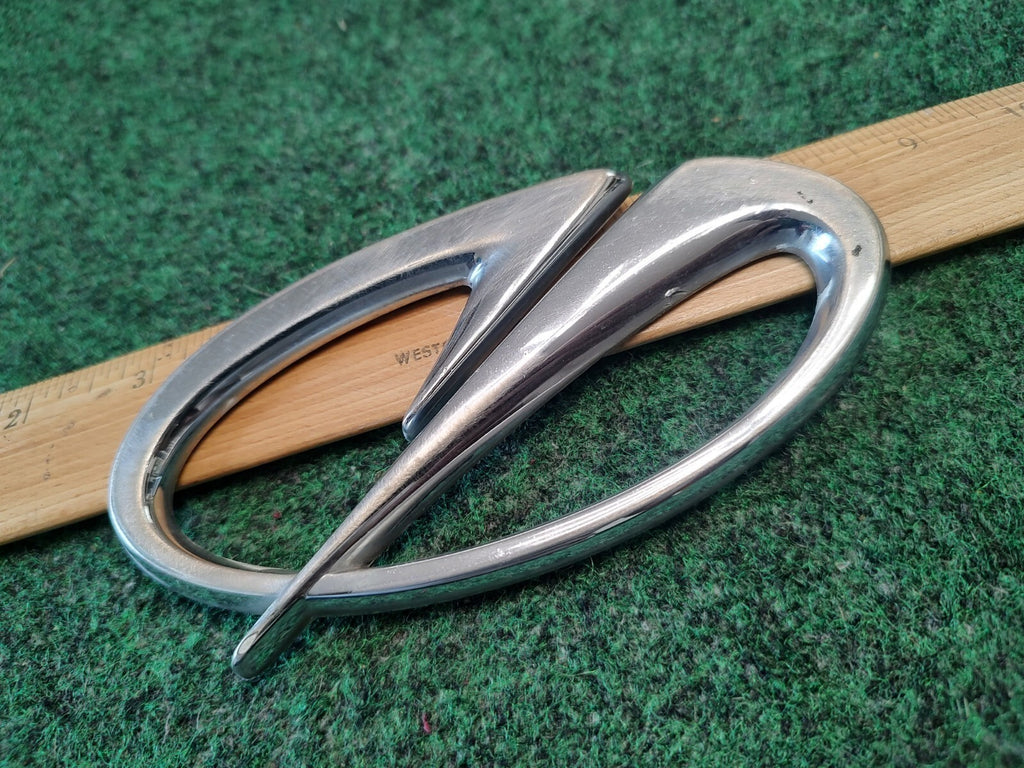 1999 2001 2002 2003 2004 Oldsmobile Aero Front Grille Badge Emblem 0154890 3S7