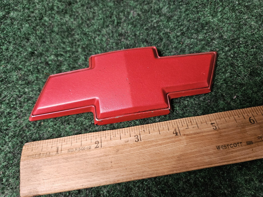 2005 2006 2007 2008 2009 2010 Chevrolet Cobalt Rear Trunk Red Lid Emblem 3L4
