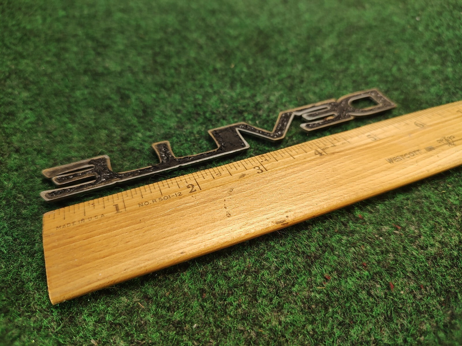 1994-1999 CADILLAC DEVILLE SIDE EMBLEM LOGO BADGE SYMBOL SIGN Name Plate 3S8