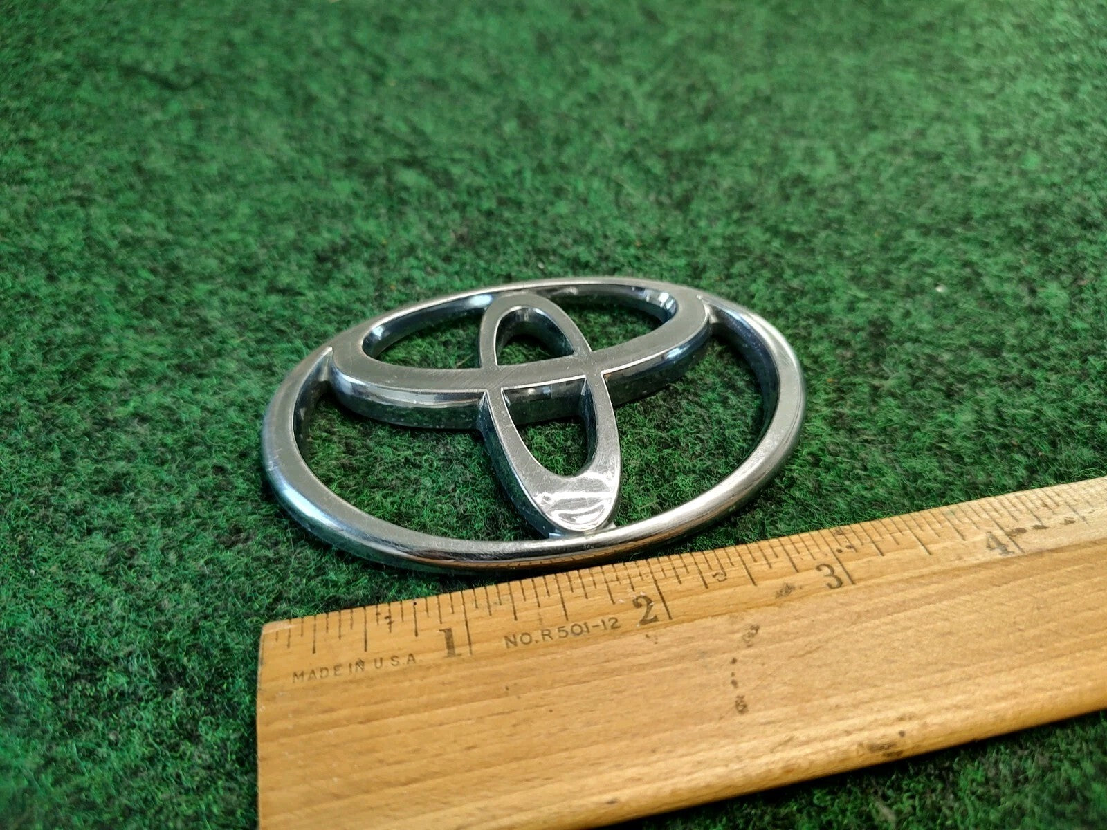 Toyota  Chrome Trunk Badge Logo Emblem 75431 1205 3M1