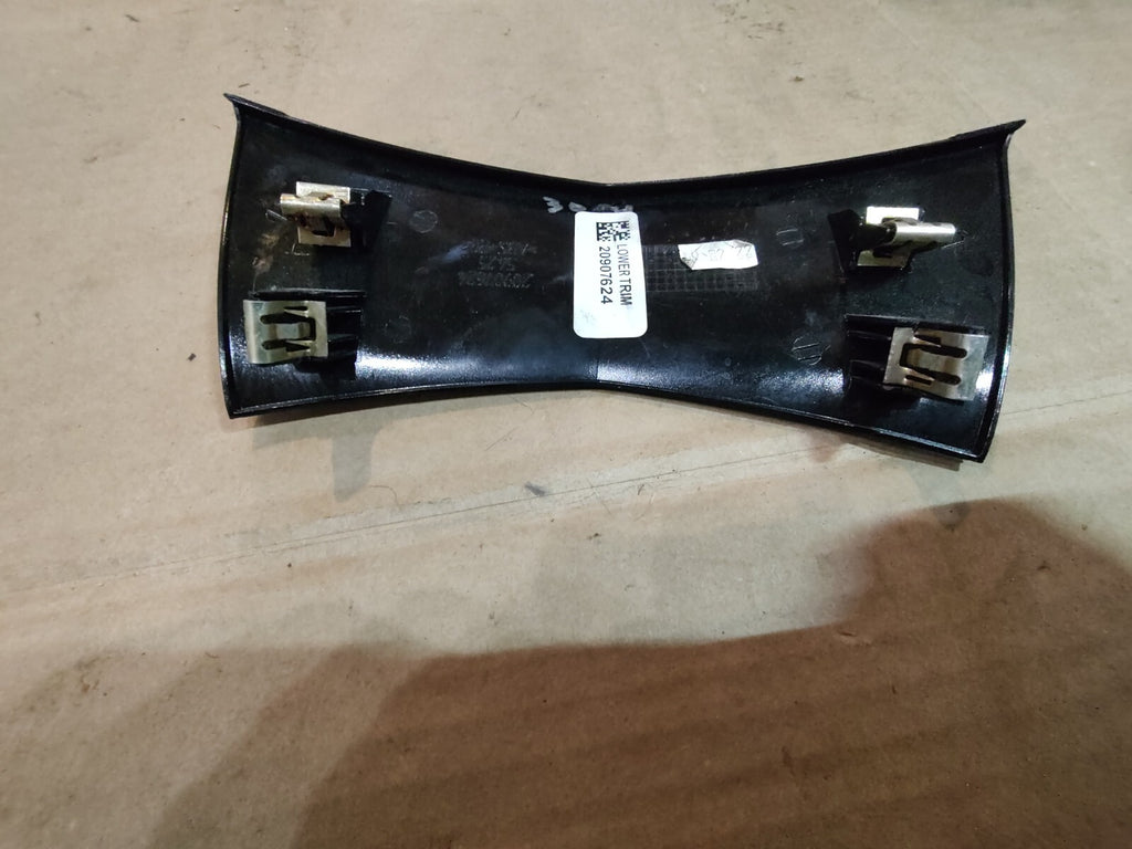 2013 -2019 CADILLAC XTS DASH PANEL LOWER TRIM BEZEL COVER PLATE OEM 20907624 CL1