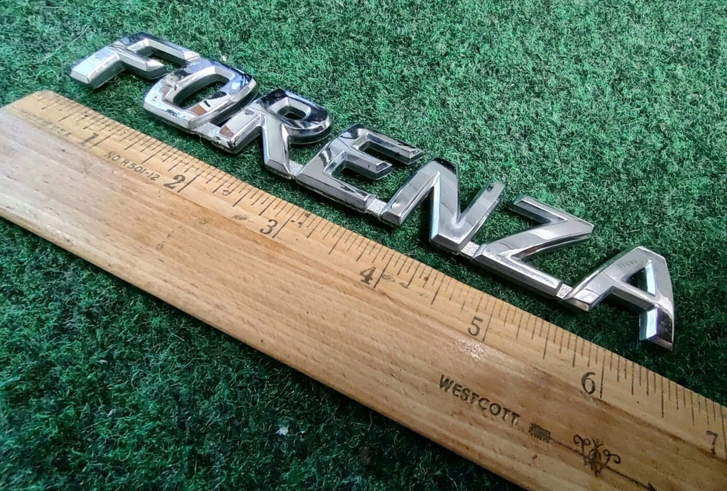 04 05 06 07 08 SUZUKI FORENZA REAR TRUNK LID EMBLEM LOGO BADGE SIGN OEM 8L4