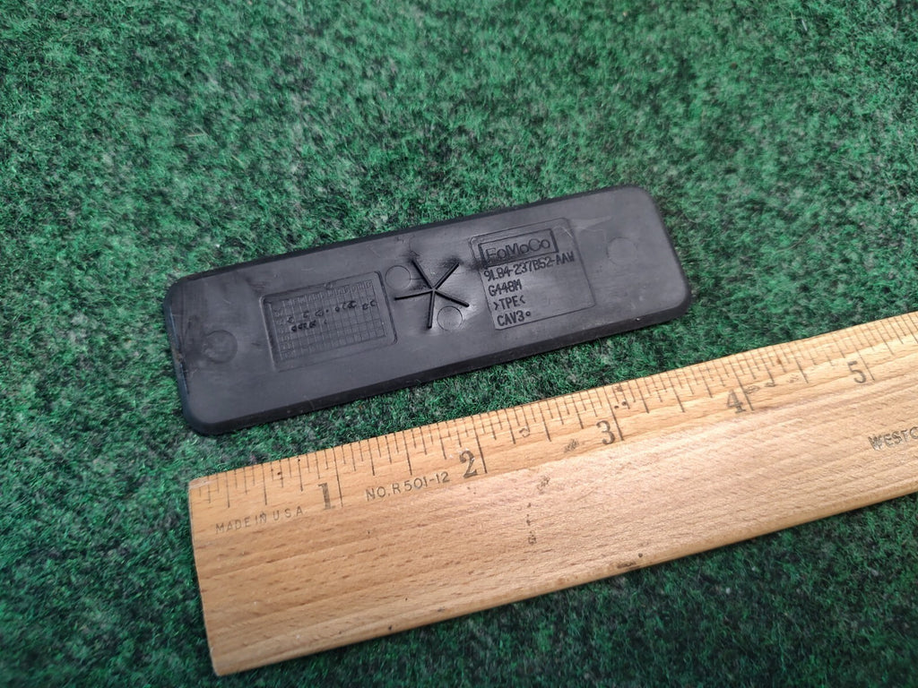 2008-2012 Focus Escape Door Window Handle Switch REAR DRIVER Rubber Insert 4S3