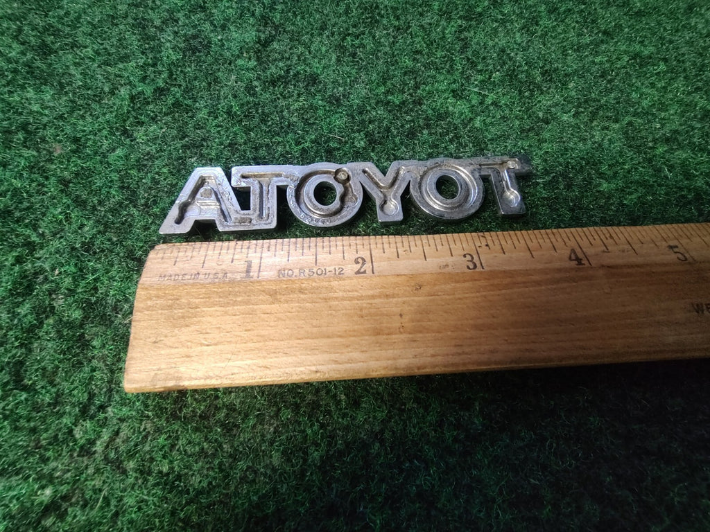 00-03 Toyota ECHO Rear Trunk Script Emblem Badge Nameplate OEM 75446-52020 8L2