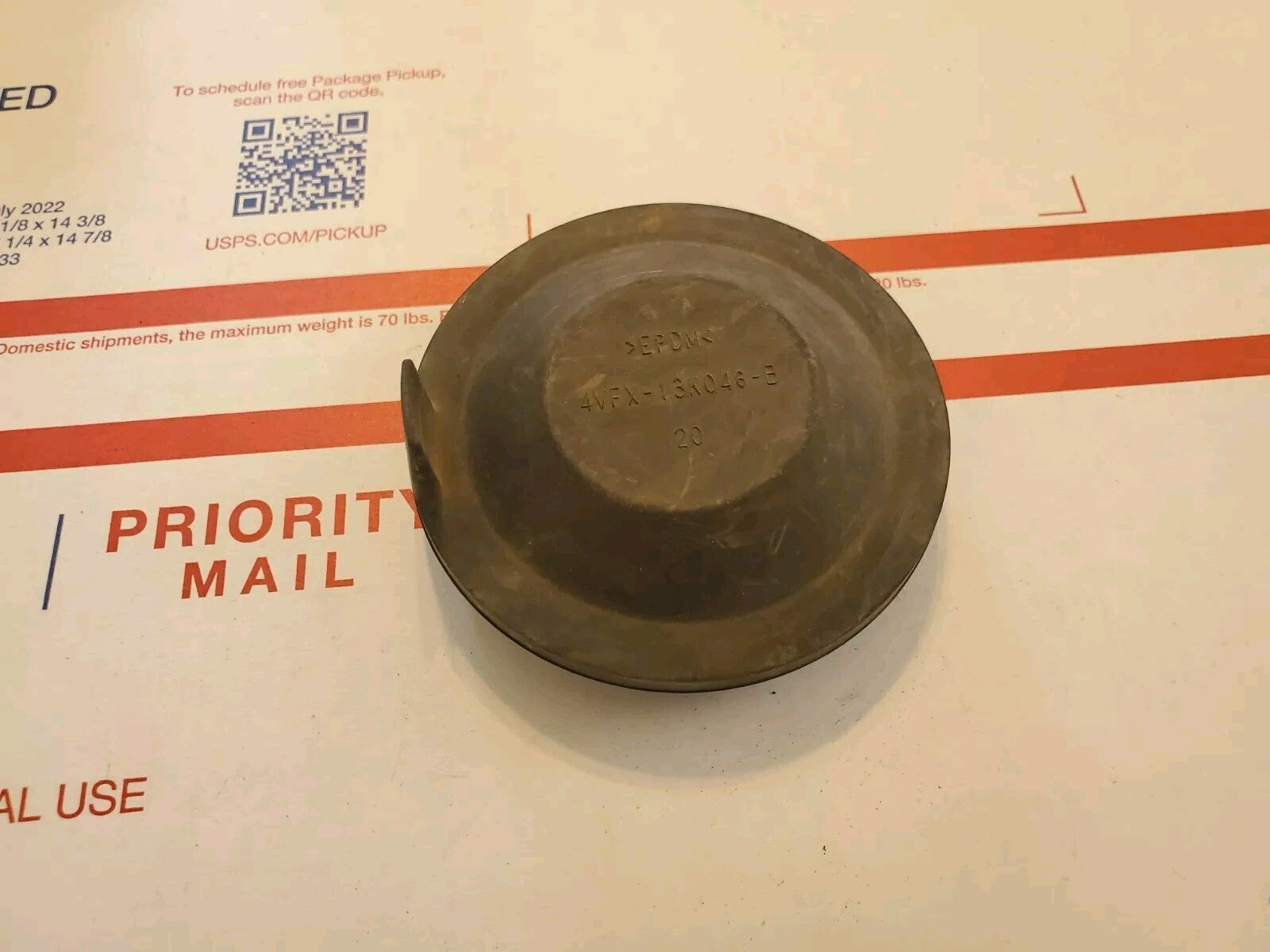 (1) OEM 2012 - 2014 Ford Focus Headlight Head Light Bulb Dust Cover Cap Plug 4L2