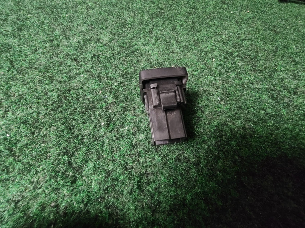 2013-2020 Ford Fusion Trunk Lid Release Switch Button DG9T-19B514-AAW OEM 3S5