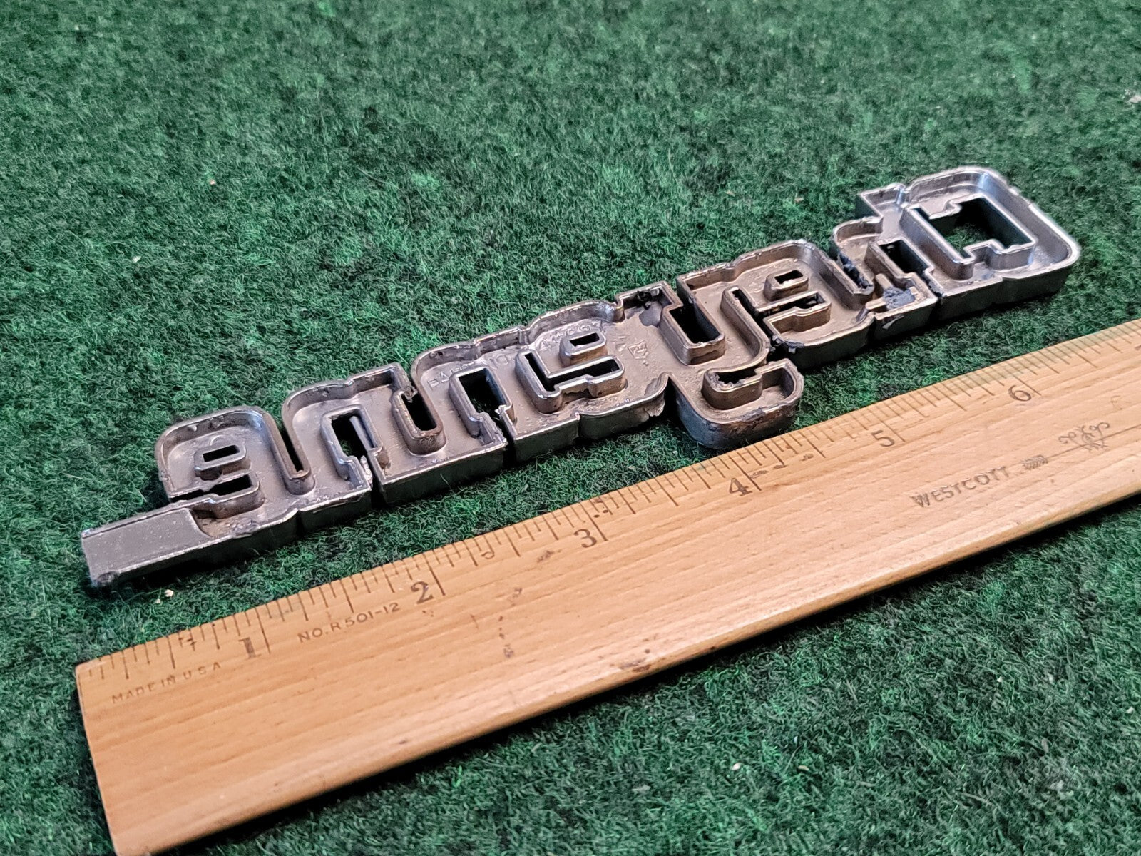 1973-1980 Chevrolet Pick Up Fender Emblem Cheyenne 349687 Metal Replacement 7L1