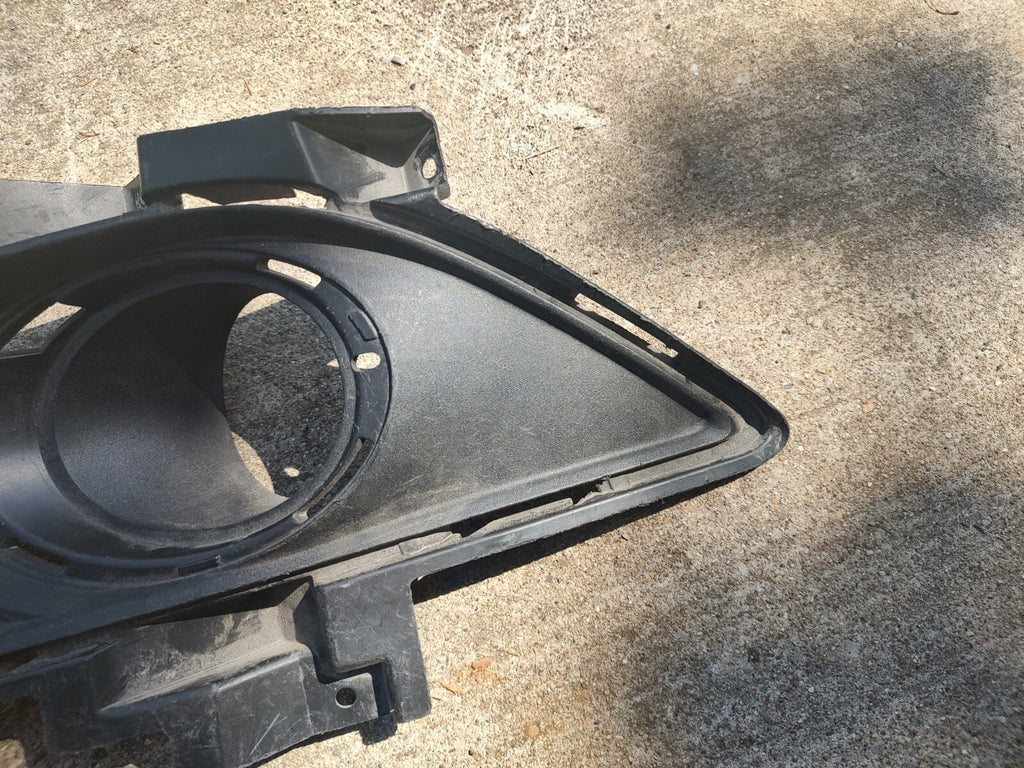 2013 2014 2015 2016 Ford Fusion Left Front Bumper Fog Lamp Grille Bezel OEM JT1