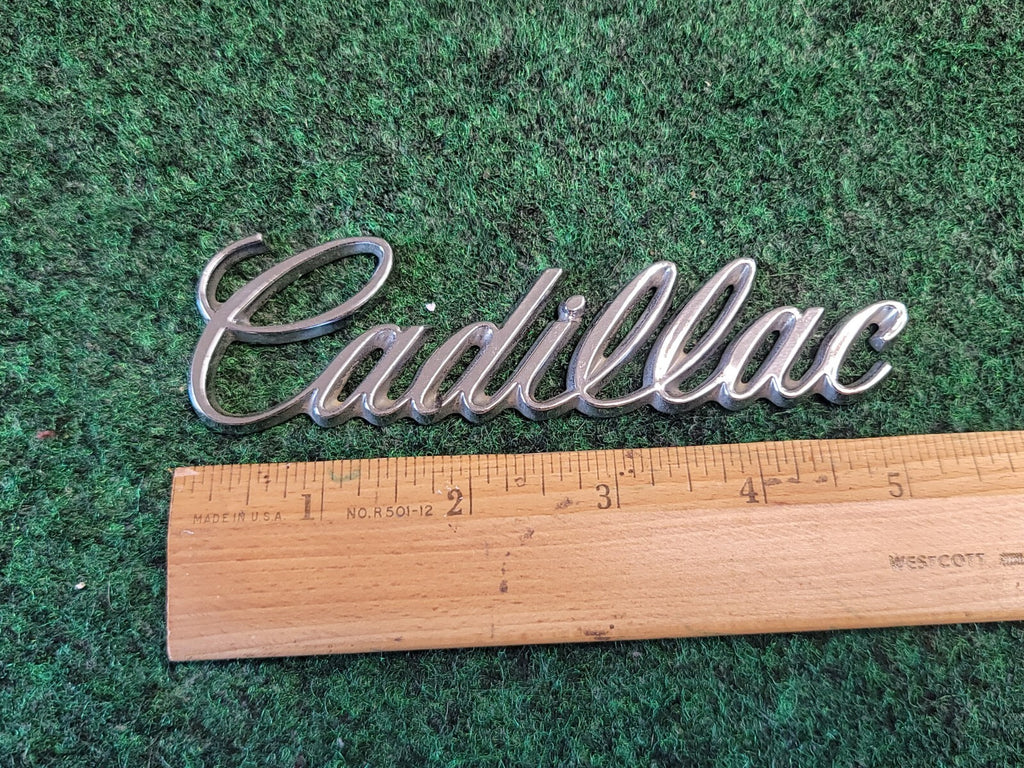 94 95 96 97 98 99 CADILLAC CHROME DEVILLE SEVILLE REAR TRUNK EMBLEM BADGE 1M6