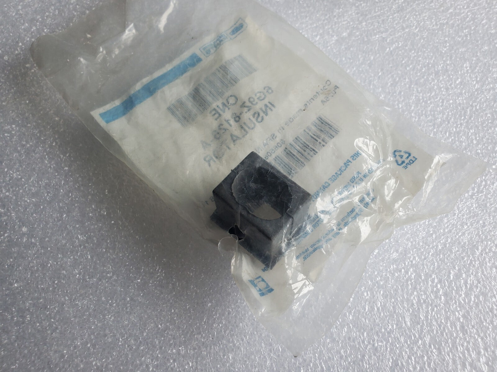 2013-2016 FORD FUSION LINCOLN MKZ Genuine Ford Upper Insulator 6G9Z-8125-A 2L3