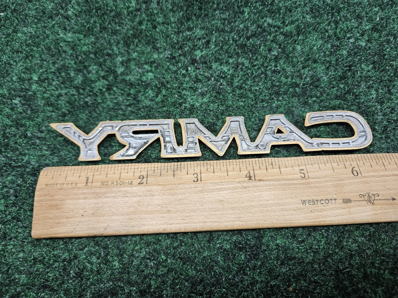 Toyota Camry Gold Trunk Emblem Badge Decal Logo OEM Genuine 75442-AA010 GL1