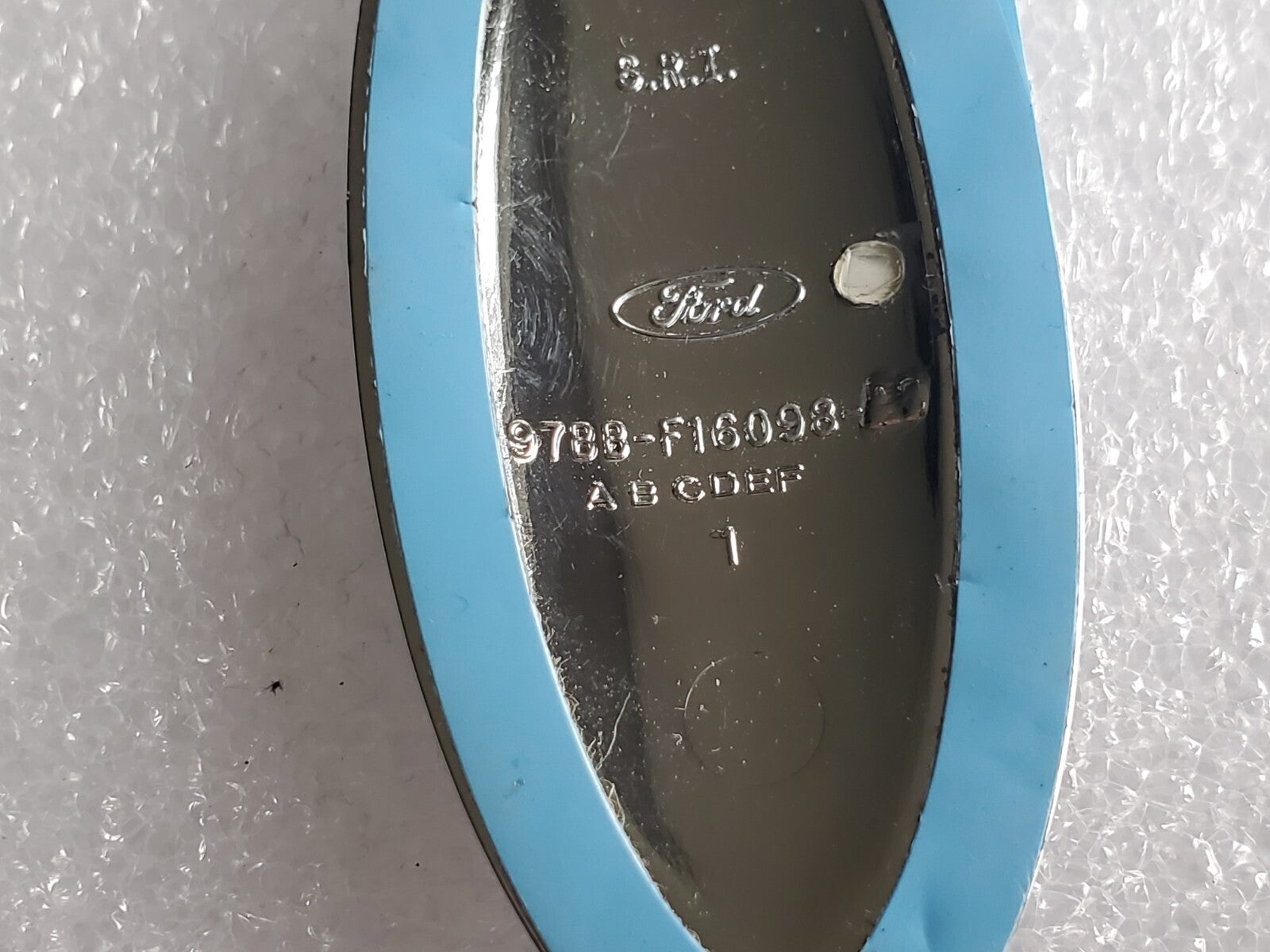 FORD MUSTANG SE CIRCA '98 REAR EMBLEM OEM 97BB F16098 2L2