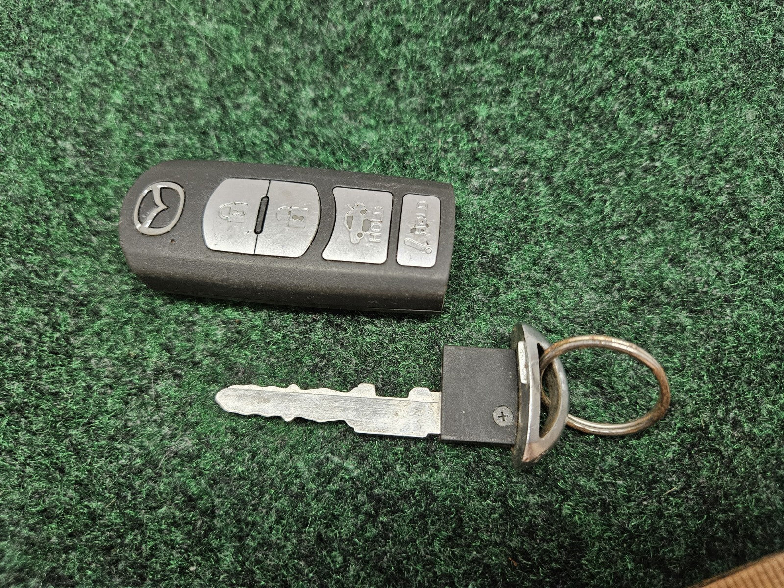 Mazda Keyless Entry Remote Fob KEYFOB OEM WAZSKE13D01 4 buttons Used  GL3