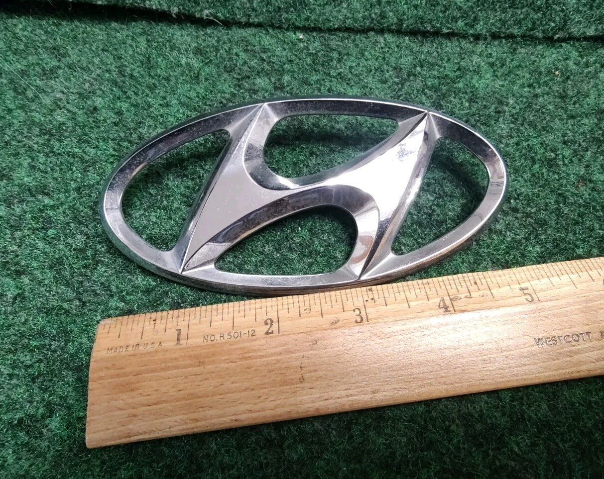 Hyundai Emblem Logo Symbol Badge Chrome OEM Nameplate Name Plate 5S5
