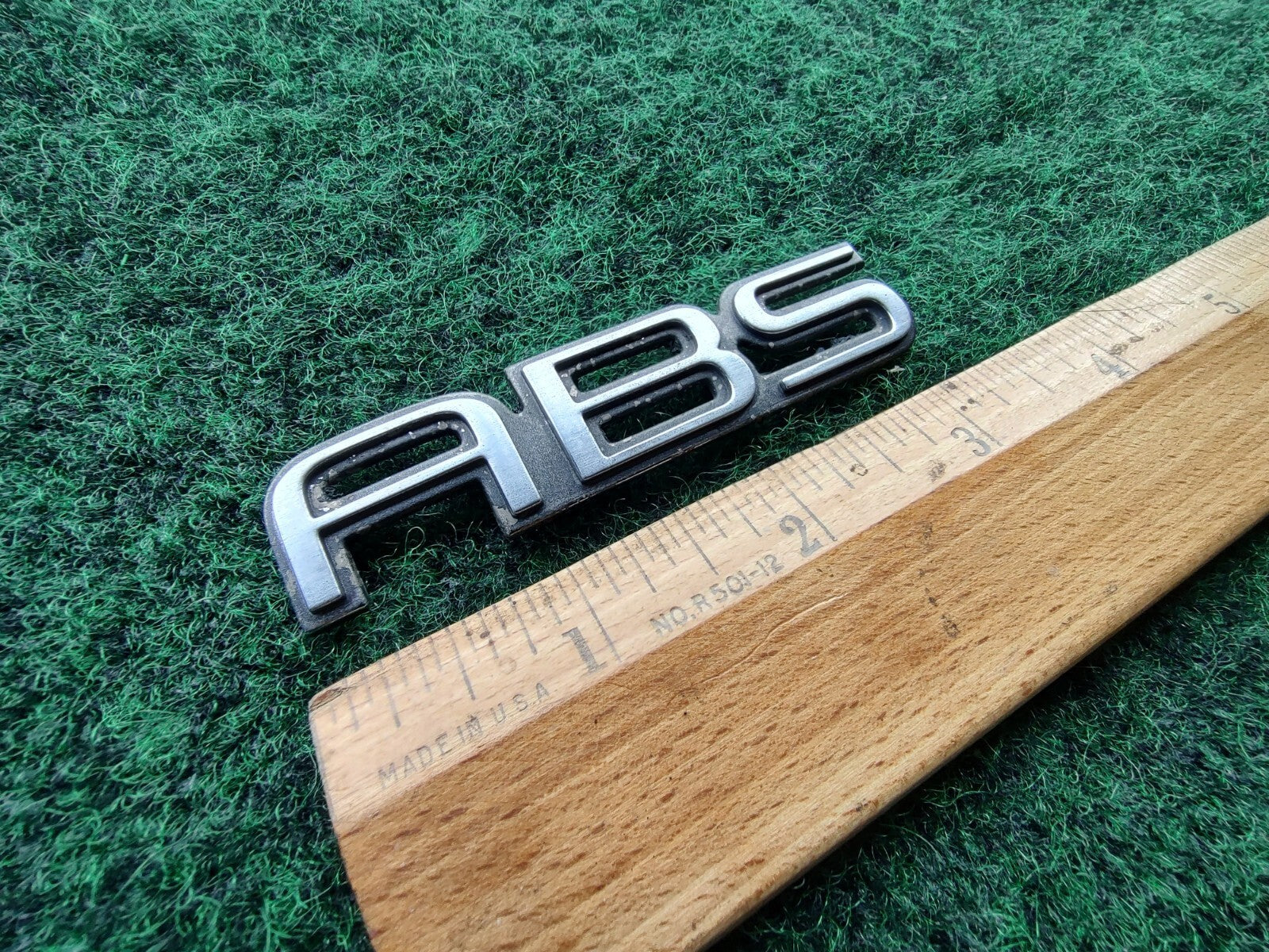 2001-2007 GMC 3500 SAVANA SIERRA ABS SIDE EMBLEM BADGE LOGO OEM 5S2
