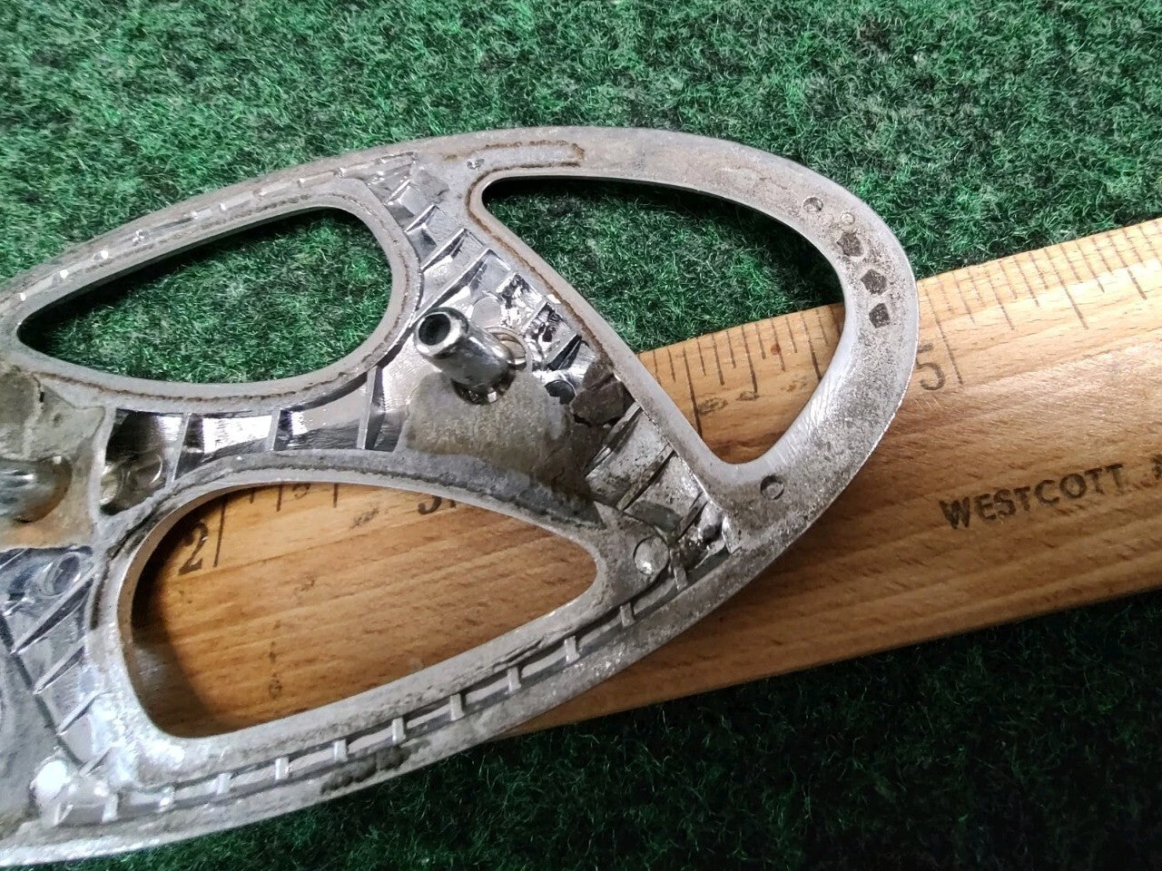 Hyundai Emblem Logo Symbol Badge Chrome OEM Nameplate Name Plate 5S5
