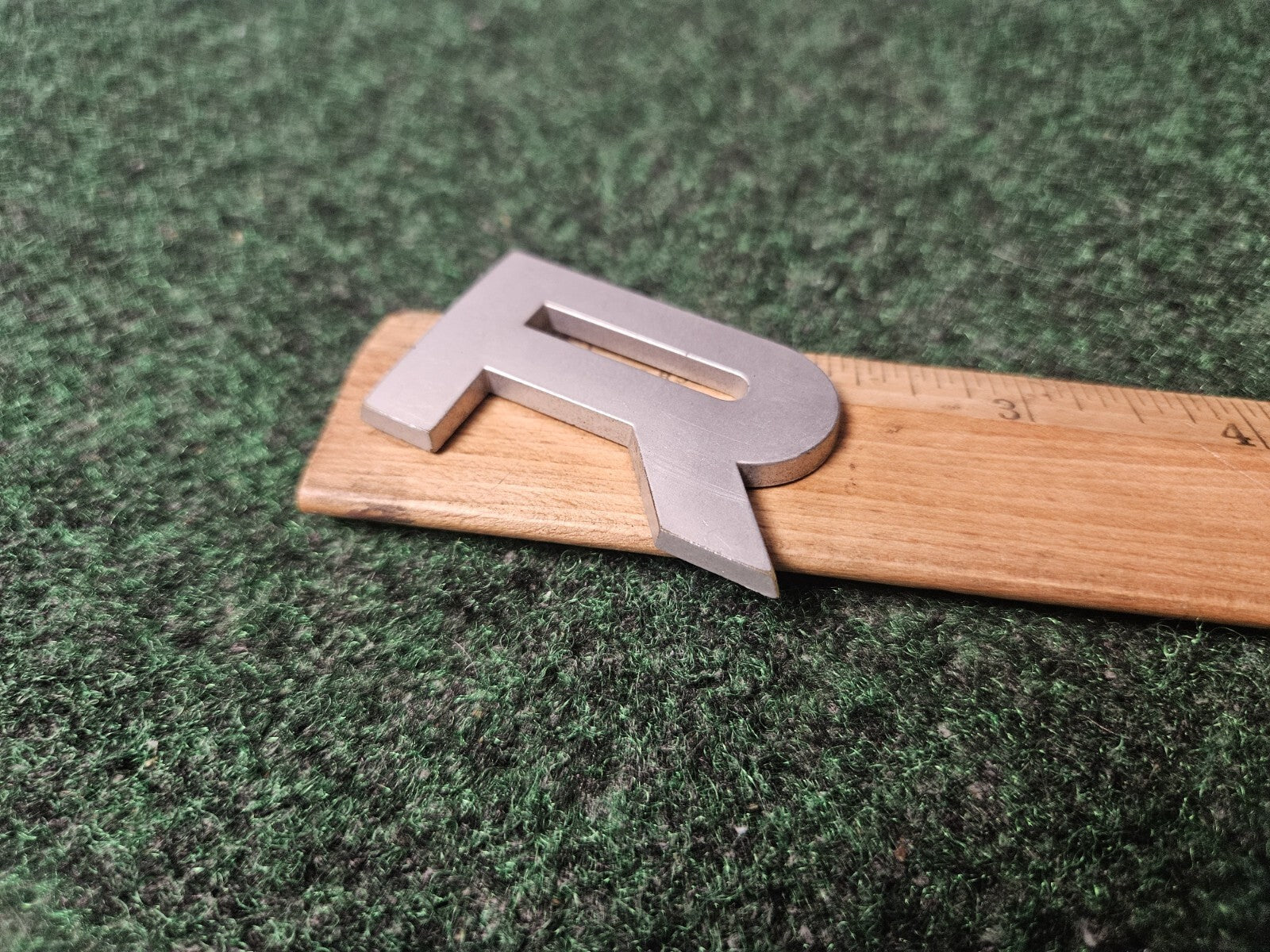 3D "R" Letter Badge Name Plate Fits Land Rover Range Rover 4S7