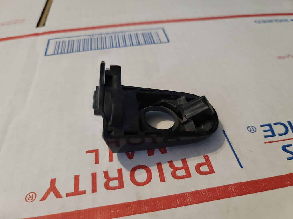 09 10 11 12 Chevrolet Traverse Exterior Door Driver Handle Cover OEM GREEN 7L3