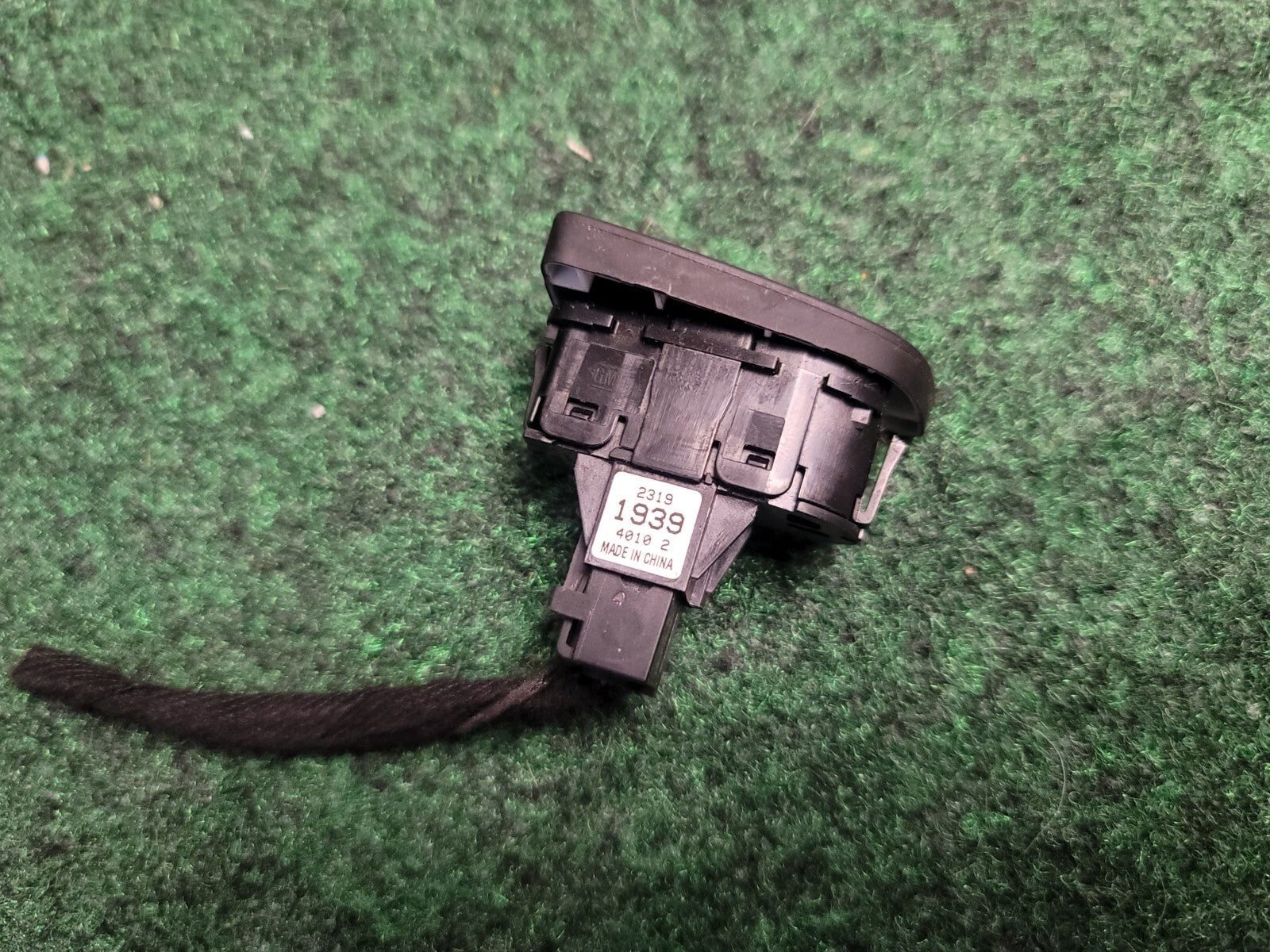 2014 2015 Chevrolet Malibu Off Traction Control Switch Button 23191939 OEM 9L6