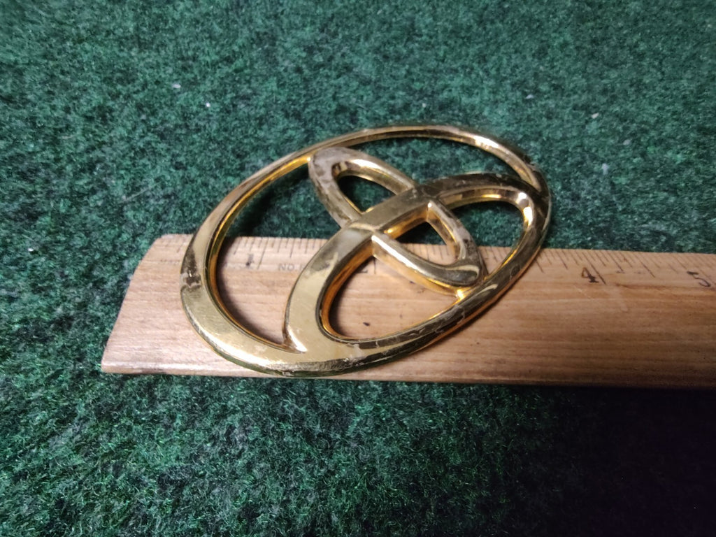 Toyota Chrome Emblem Logo Symbol Name Plate Gold See Measurements 4" 1S2