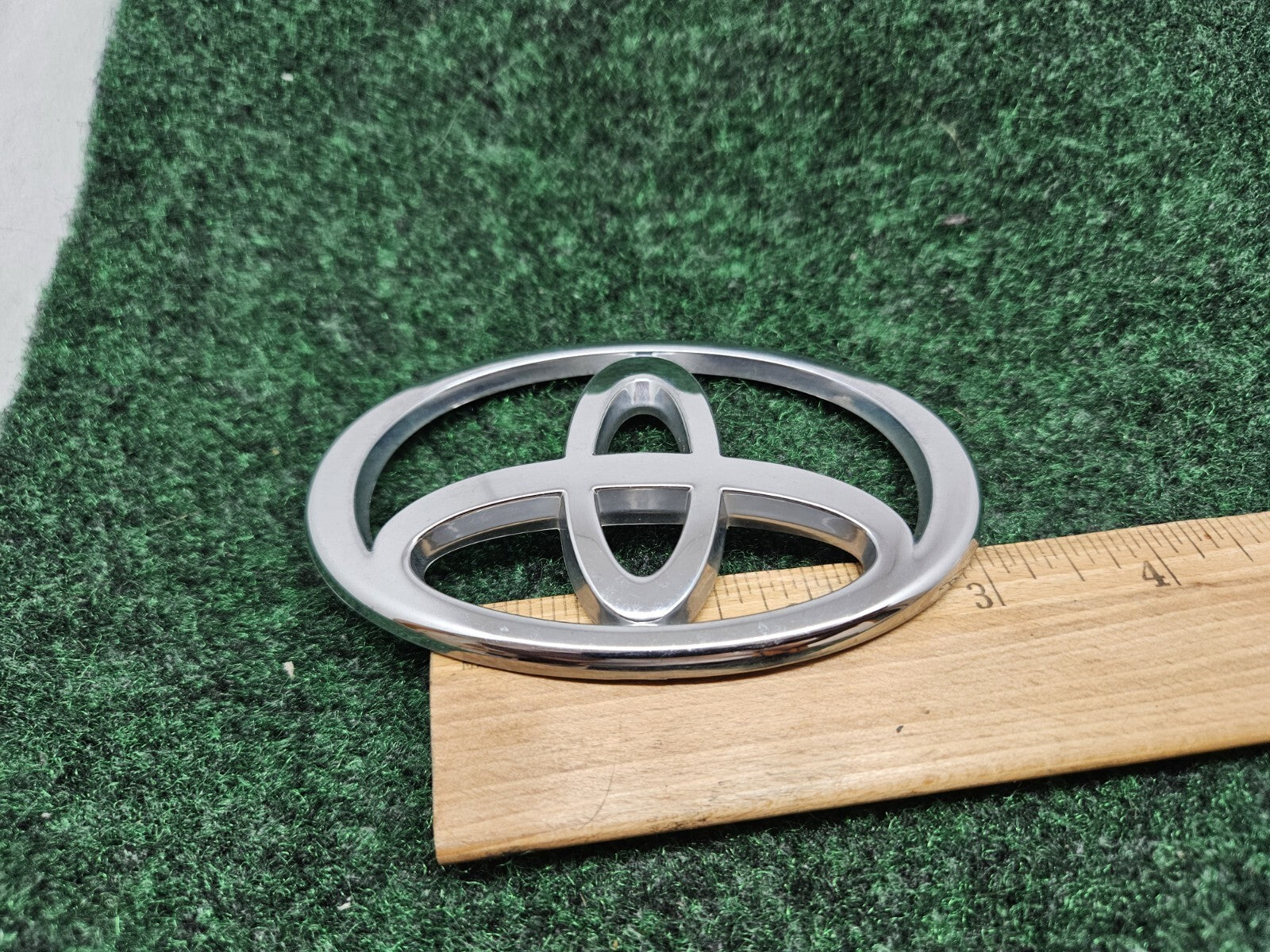 Toyota Chrome Emblem Logo Badge Name Plate Symbol Unknown Model 4" GL1