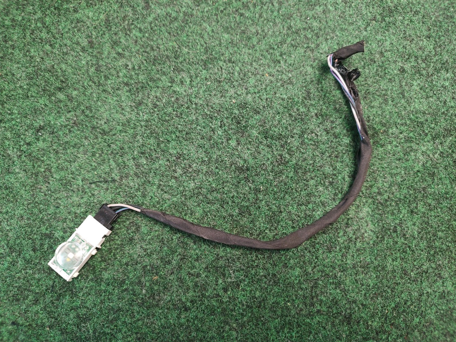 2014-2017 CADILLAC CTS Dome Courtesy Light Console Plug 1452142-1 OEM 1S3