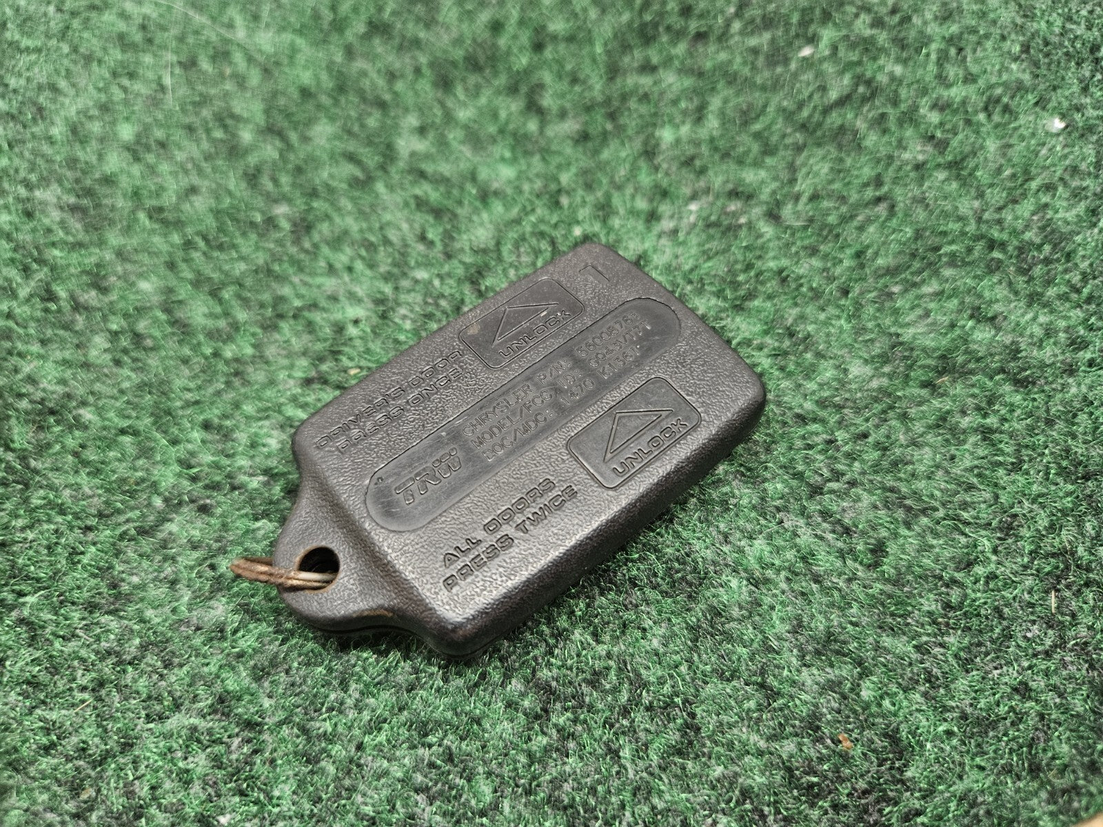 OEM Chrysler Dodge Plymouth Jeep Keyless Remote Fob 56008761 GL3