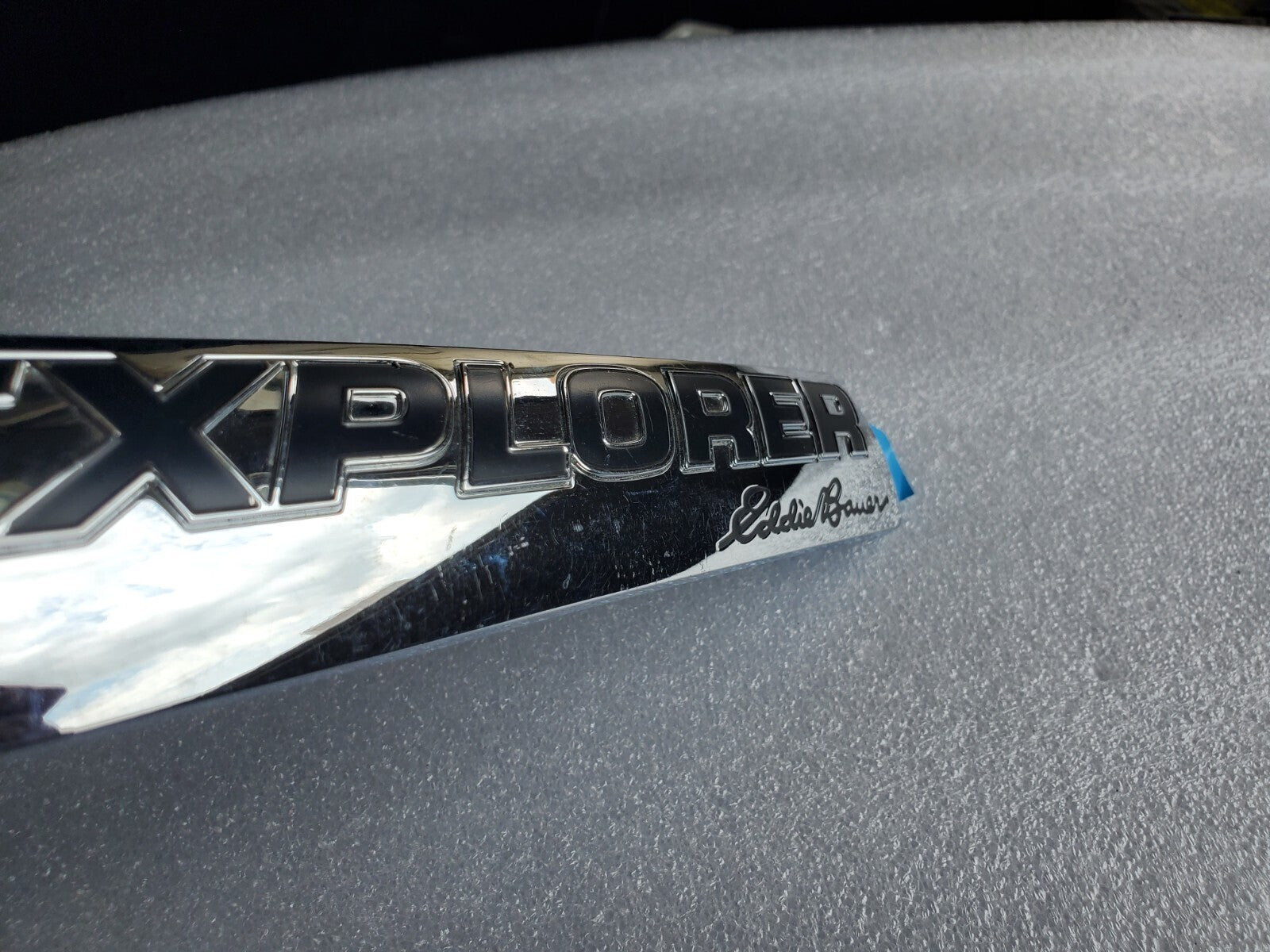 06 07 08 09 10 FORD EXPLORER EDDIE BAUER EMBLEM LOGO BADGE SIGN SYMBOL OEM 2L1