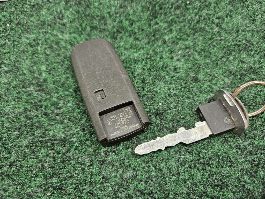 Mazda Keyless Entry Remote Fob KEYFOB OEM WAZSKE13D01 4 buttons Used  GL3
