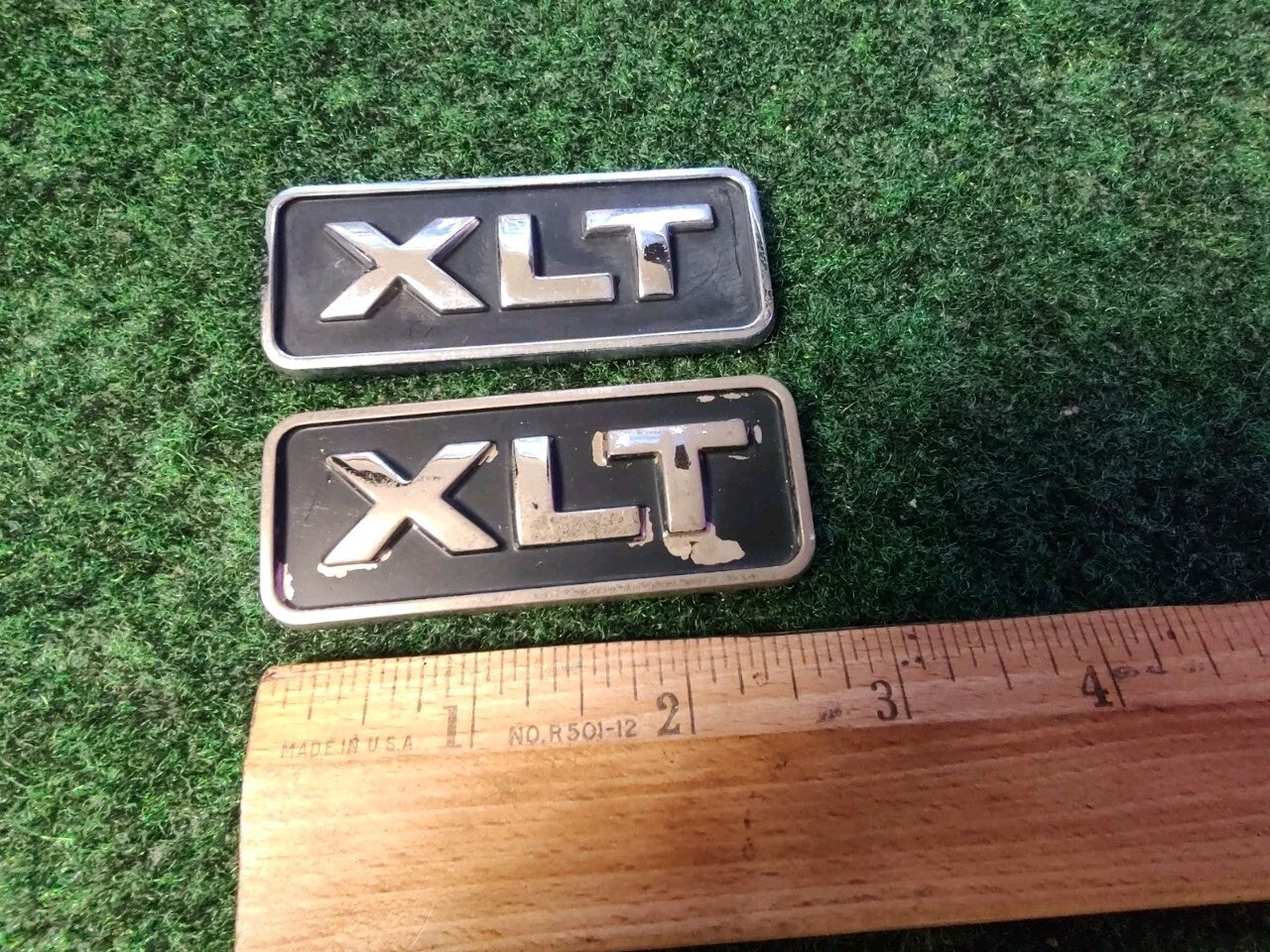 2 Ford Expedtion Escape Rear Chrome XLT NAMEPLATE Emblem OEM 7L8Z-7842528-B 6S4