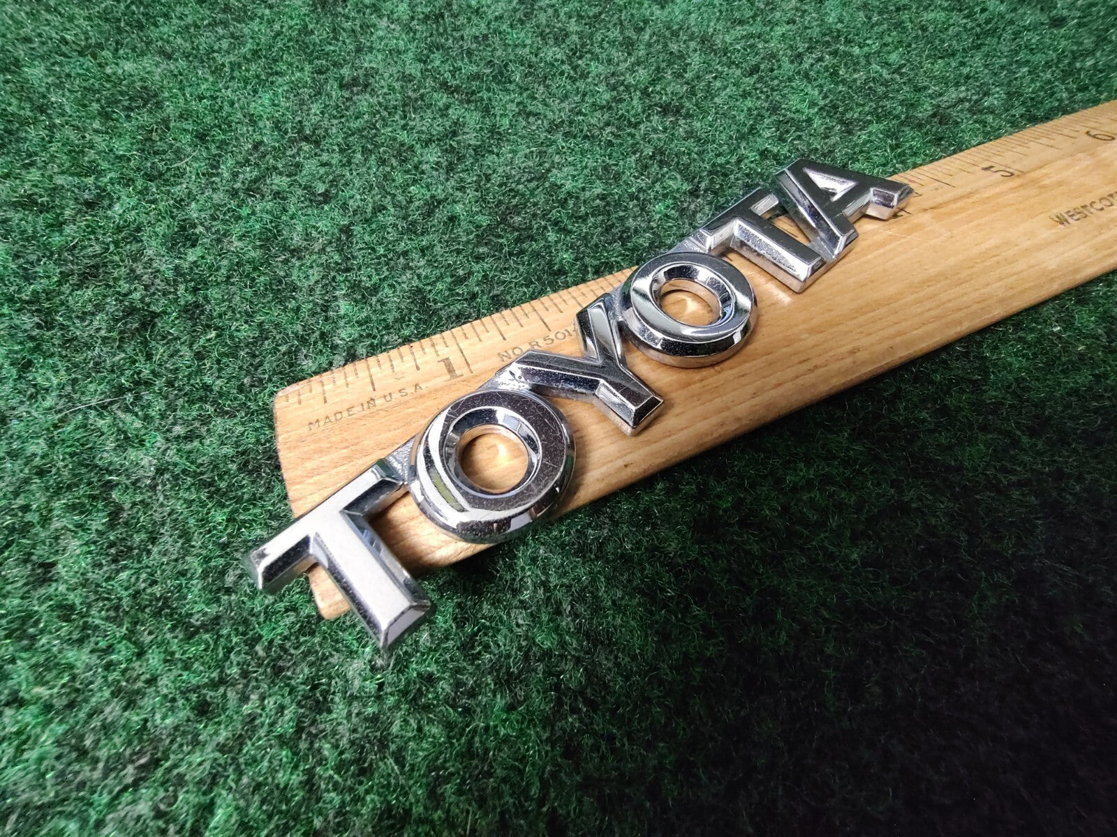 2000-2004 Toyota Avalon Rear Trunk Lid Emblem 4.25'' Chrome OEM 75447AC020 7S1
