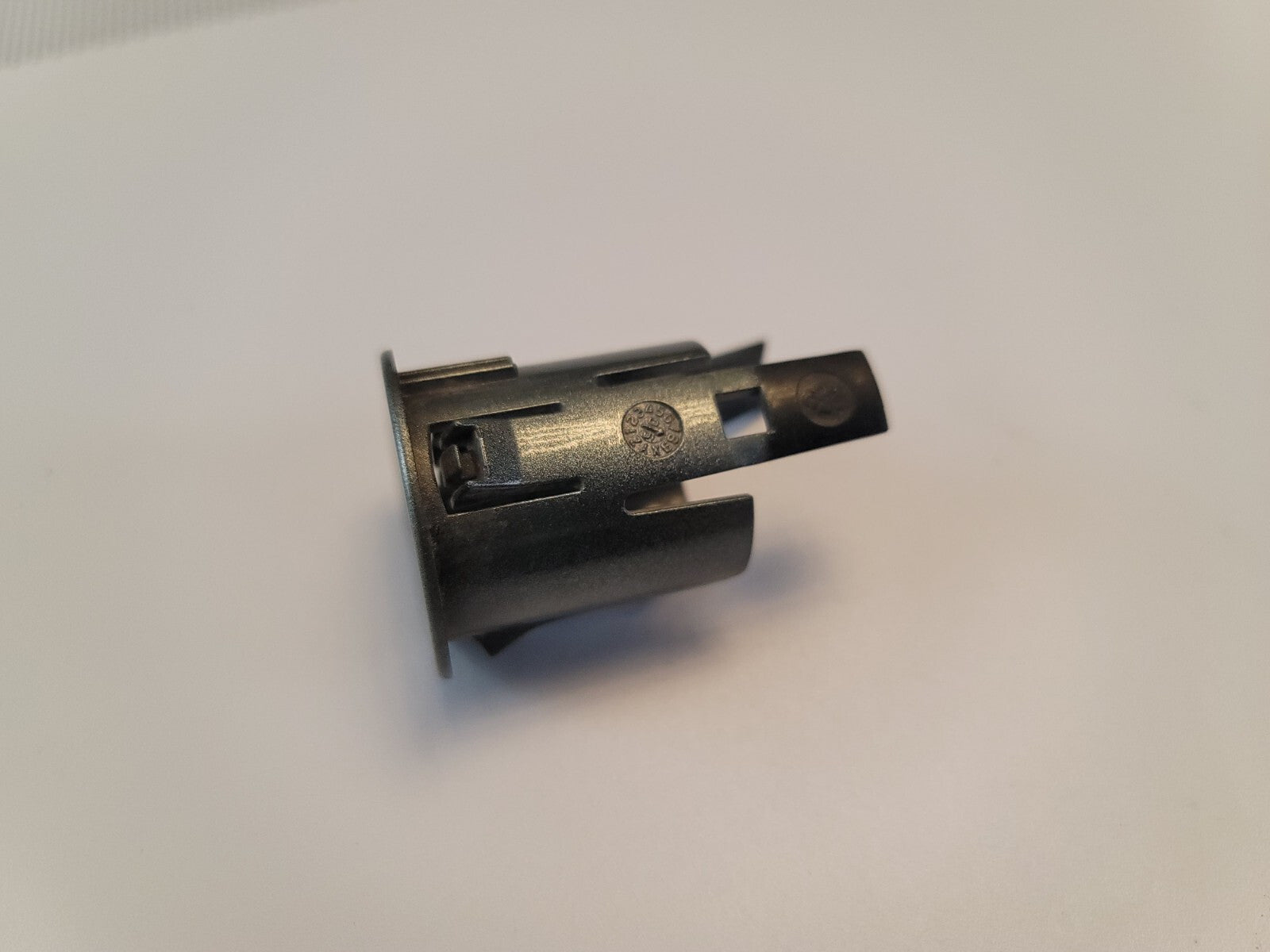 FITS Ford 5g1x 15k872 aaw Park Assist Holder Support Bracket Inner Sensor 8L9