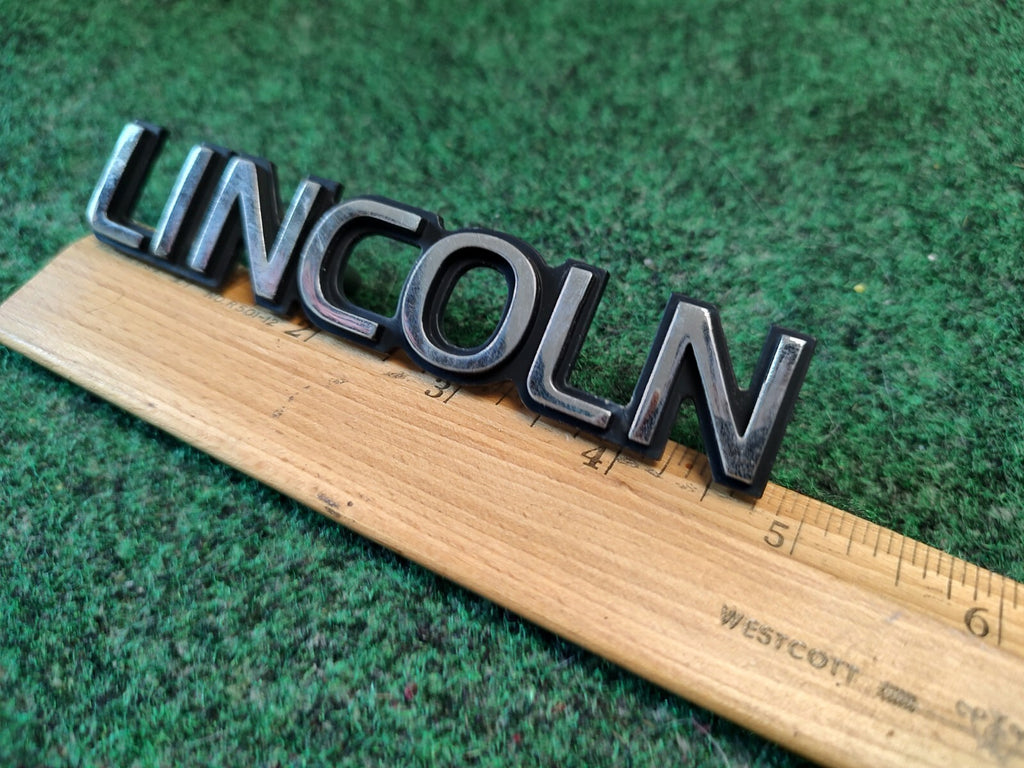 Lincoln OEM  Plastic Emblem Badge Logo Nameplate Name Plate Plastic Genuine 4S1