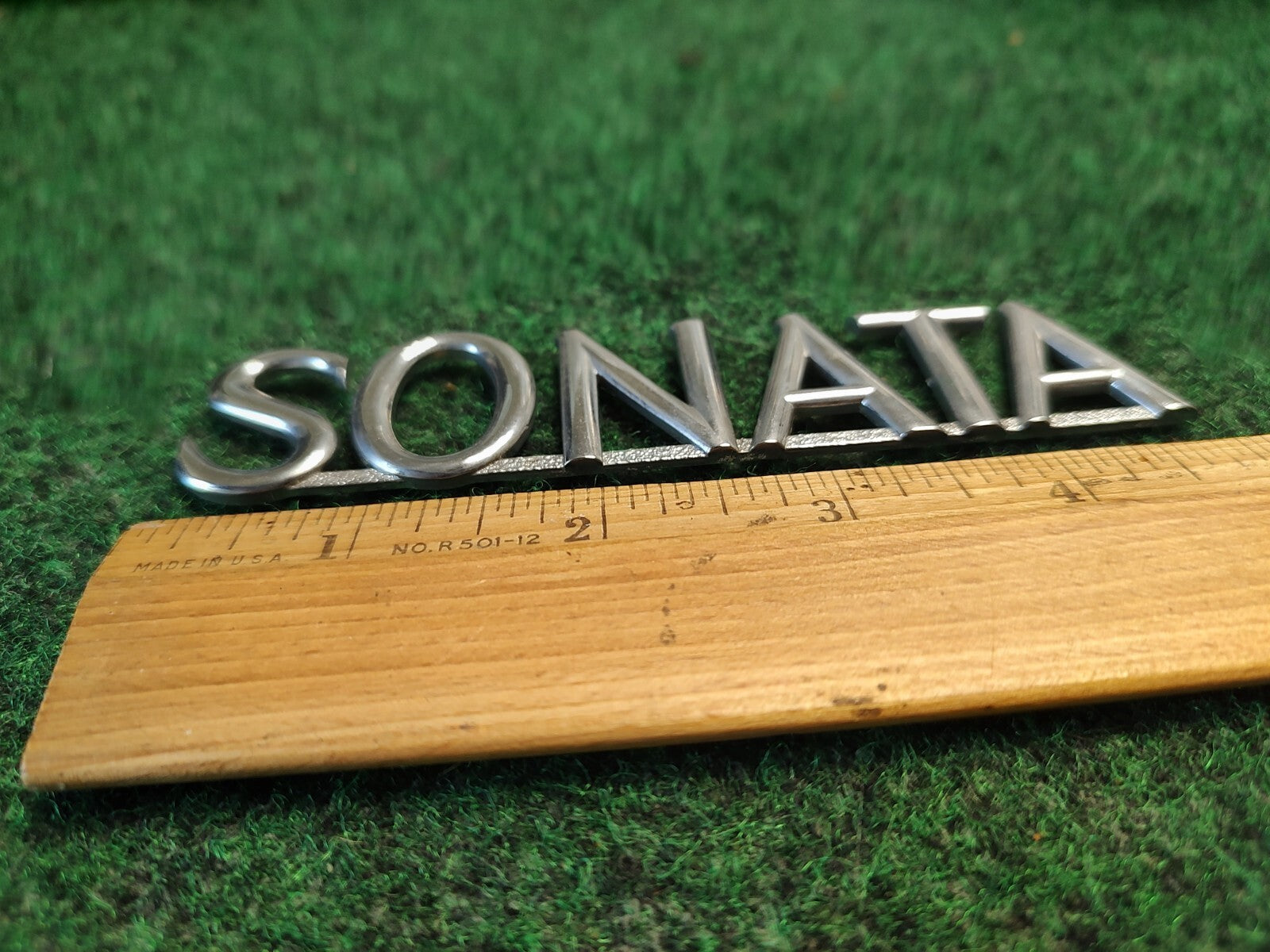 02 03 04 05 HYUNDAI SONATA REAR GATE CHROME EMBLEM LOGO BADGE OEM NAME PLATE 5S1